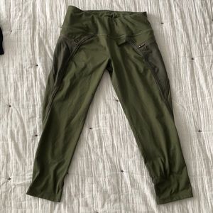 Hylete green crop leggings